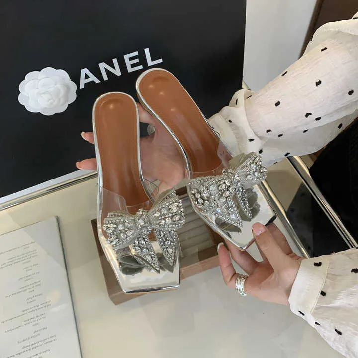 صنادل نسائية جديدة بكعب شفاف New Women's Sandals with Transparent Heel