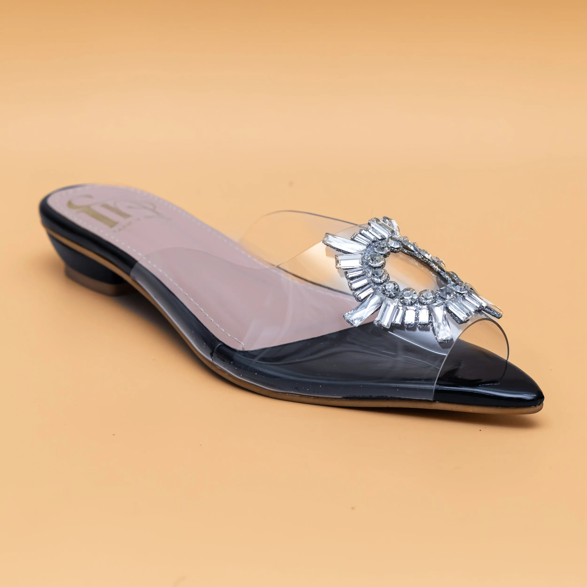 Amina Broach Flats - Black