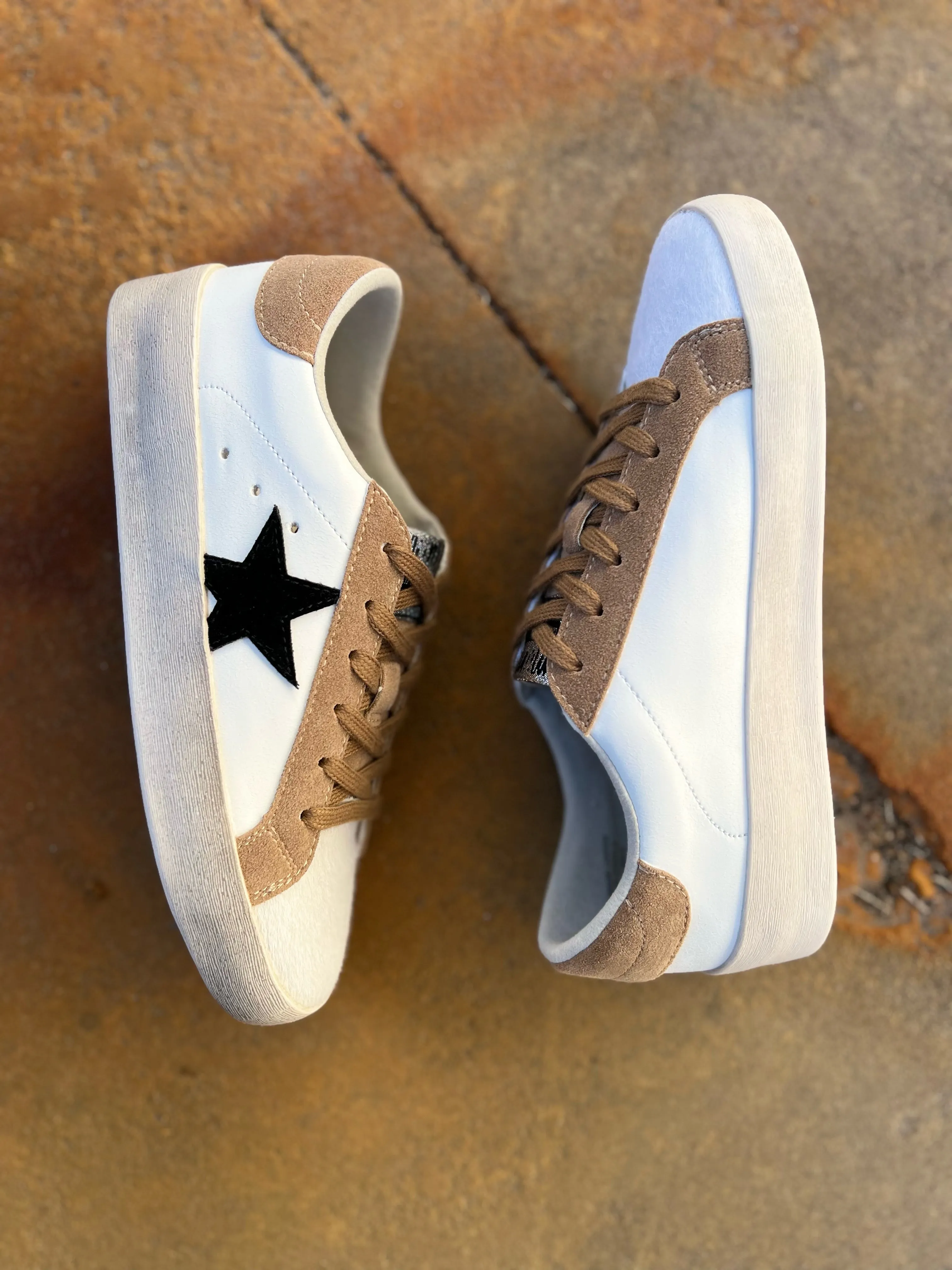 Basic Star Sneakers