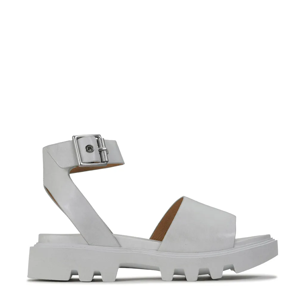 FLIGHTEN LEATHER CHUNKY SANDAL