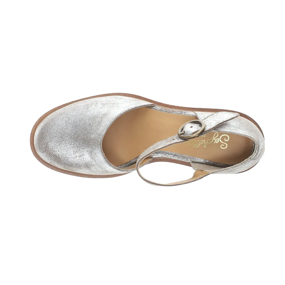 Lock and Key Metallic Round Toe Mary Jane Block Heel Pumps
