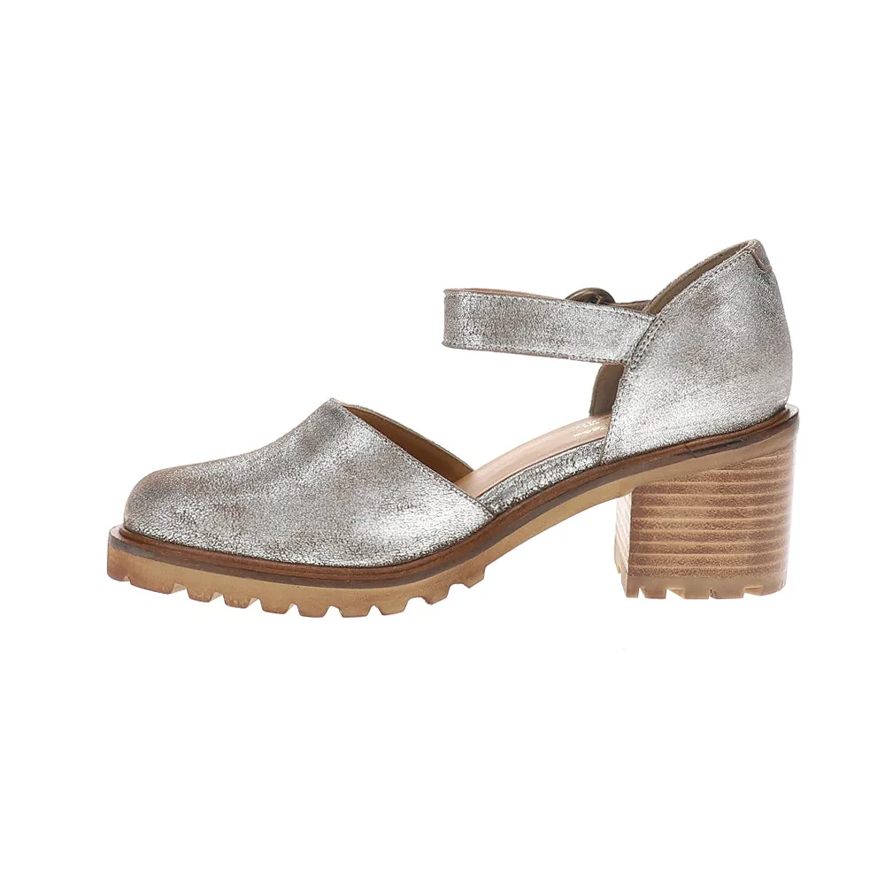 Lock and Key Metallic Round Toe Mary Jane Block Heel Pumps