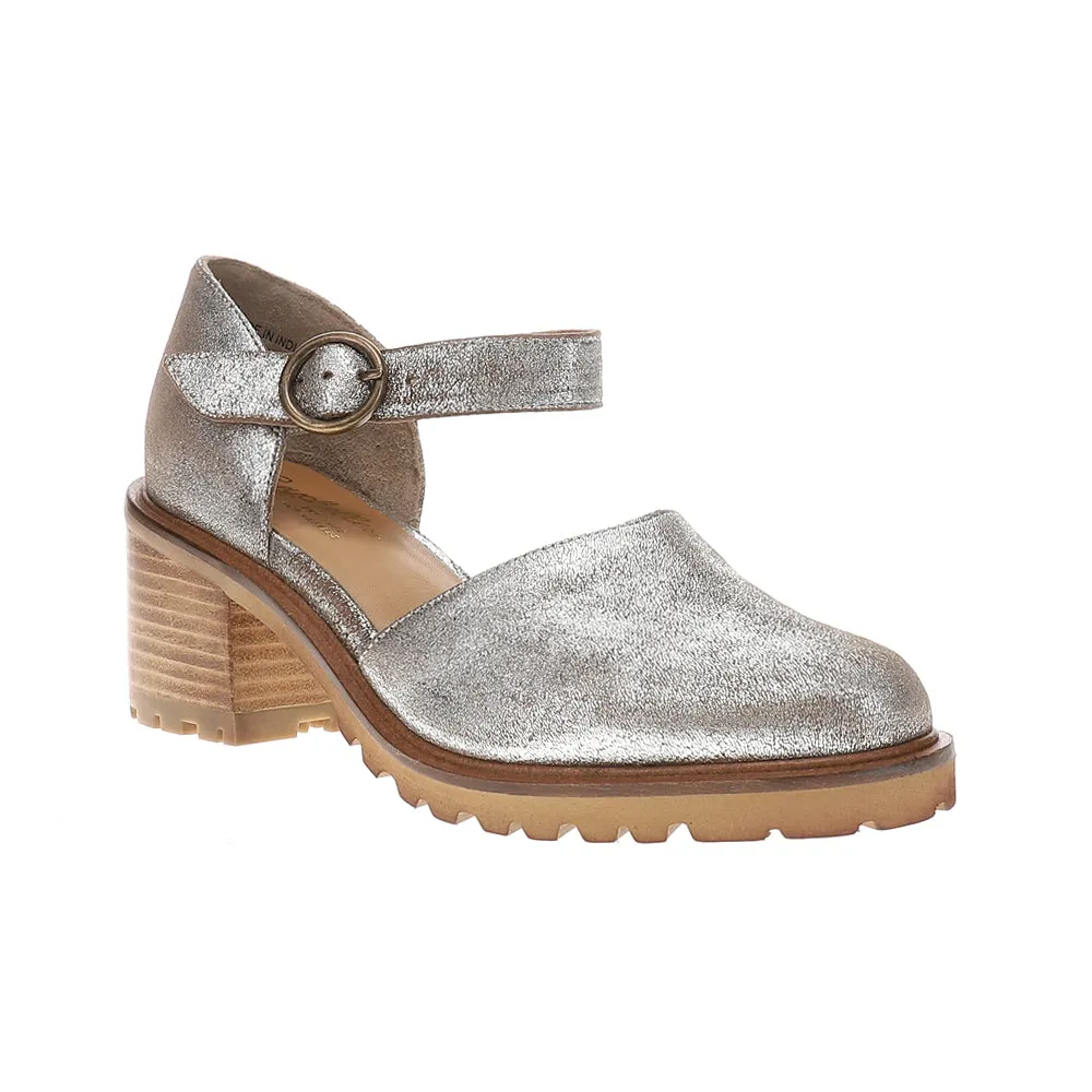 Lock and Key Metallic Round Toe Mary Jane Block Heel Pumps
