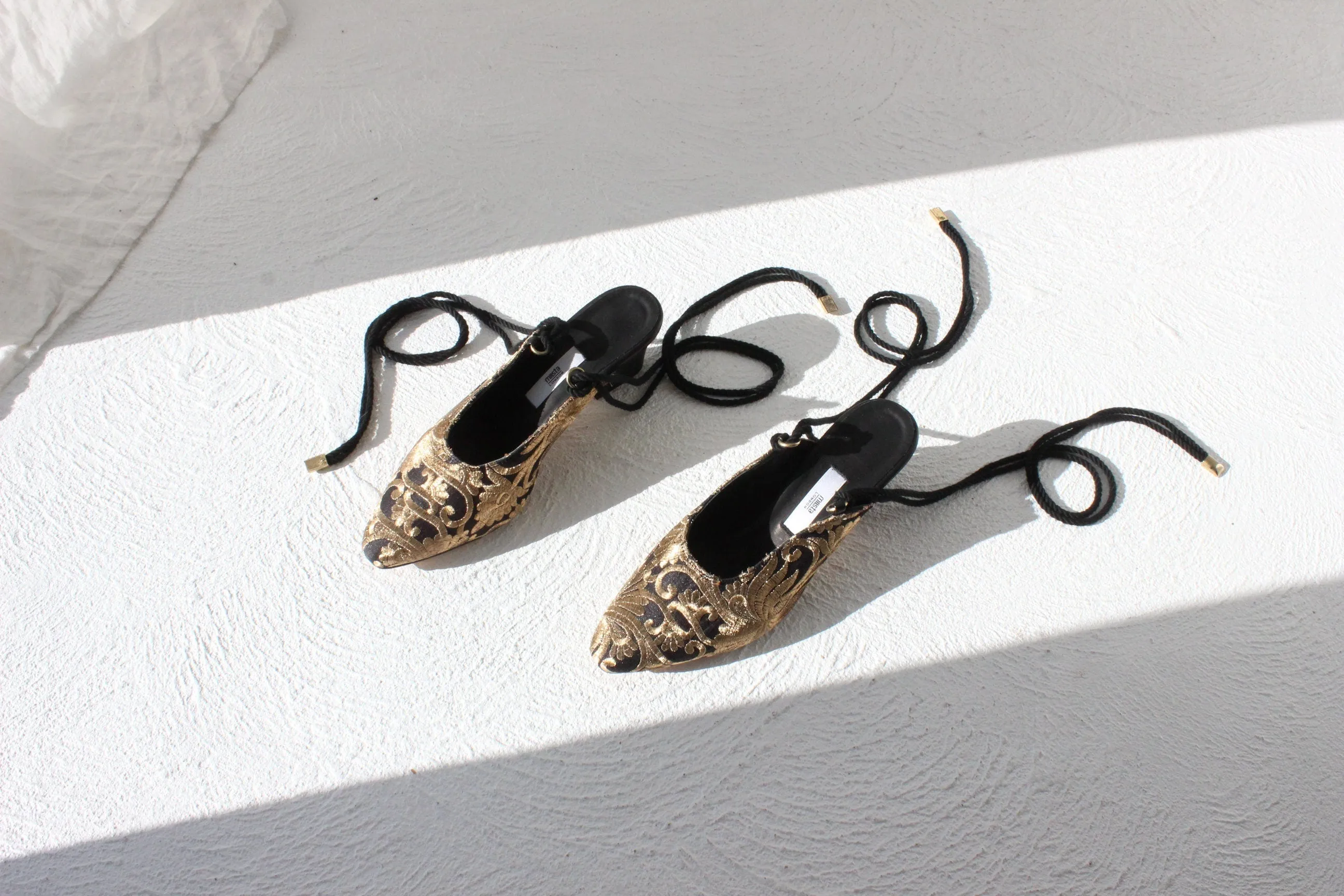 MIISTA London Gold Brocade Courtier Mules ~ Euro 40