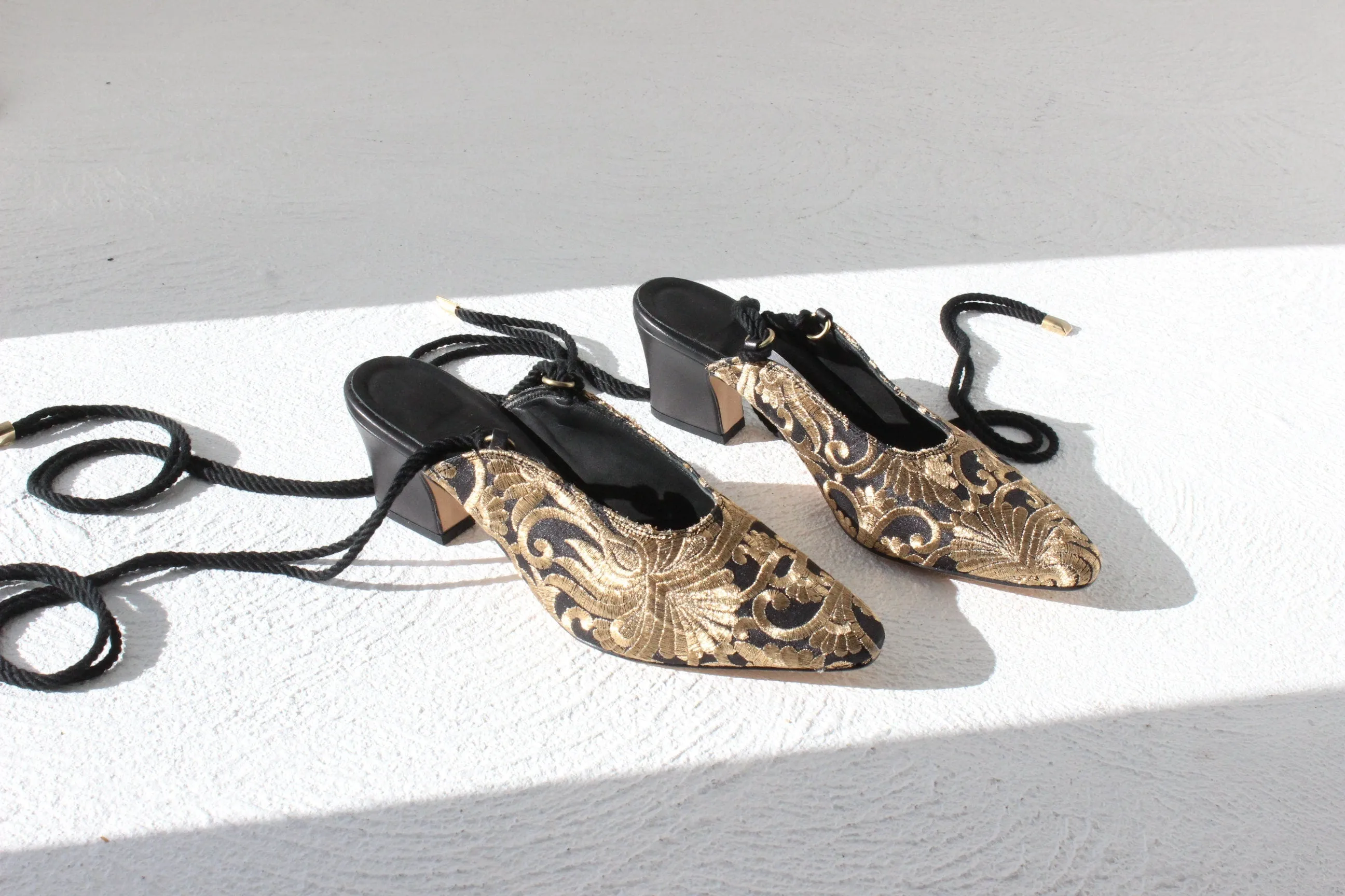 MIISTA London Gold Brocade Courtier Mules ~ Euro 40