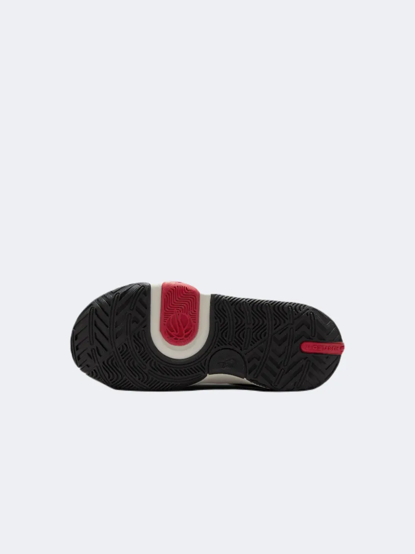 Nike Team Hustle 11 Ps-Boys Basketball Shoes White/Gold/Red/Black
