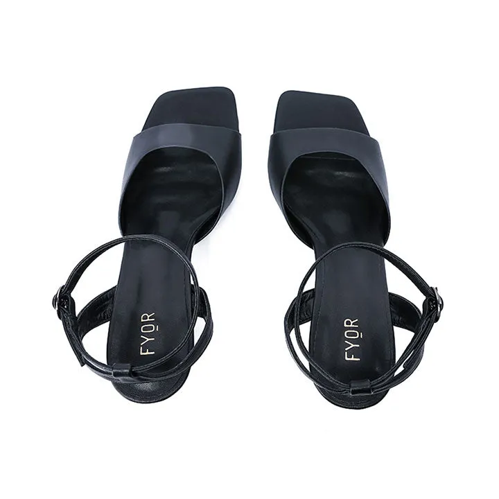 Office Perfect Mules HL 212