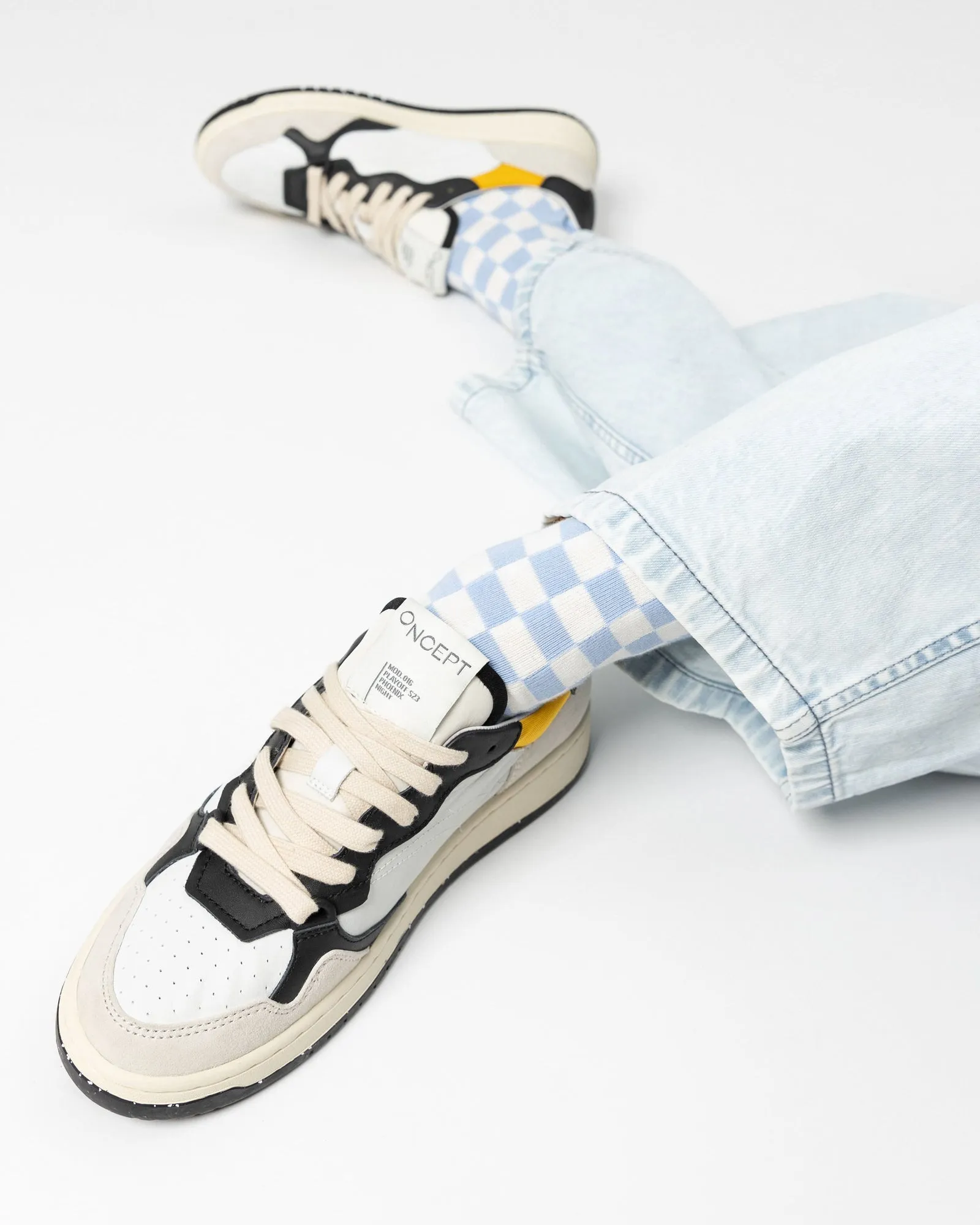 Oncept Phoenix Sneaker