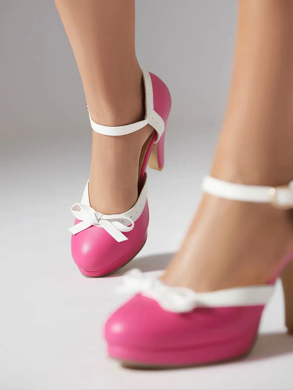 Vintage Chunky Heel Bow Pumps | Women